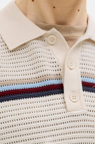 Multikleurige polo met korte mouwen van ORIGINALS BY JACK & JONES, met een opengebreide textuur en gestreepte details.