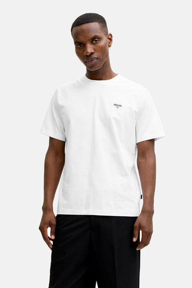 T-shirt blanc à manches courtes de PREMIUM by JACK & JONES, avec un petit imprimé texte sur la poitrine et un design uni.