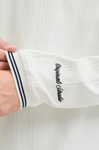 Witte sweater van ORIGINALS BY JACK & JONES, met een verticaal gestreept patroon en gestreepte ribboorden.