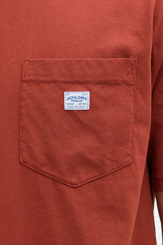 Rood T-shirt met korte mouwen van PREMIUM BLUE by JACK & JONES, met borstzak met merklabel.