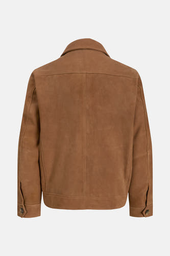 Bruine korte jas van PREMIUM by JACK & JONES, met een suède textuur en knoopdetails, achterkant.
