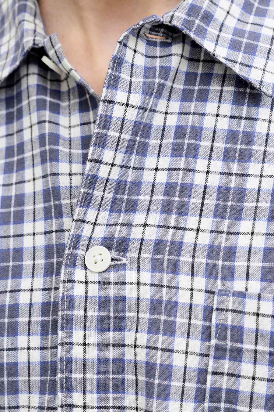 Blauw geruit hemd met korte mouwen van ORIGINALS BY JACK & JONES, met wit en zwart, knoopsluiting en zakje.