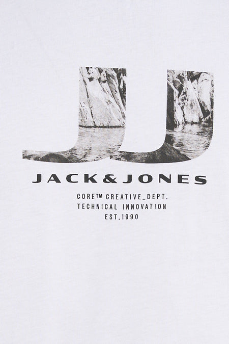 Wit T-shirt met korte mouwen van CORE BY JACK & JONES, met een grafische print van bergen en water.