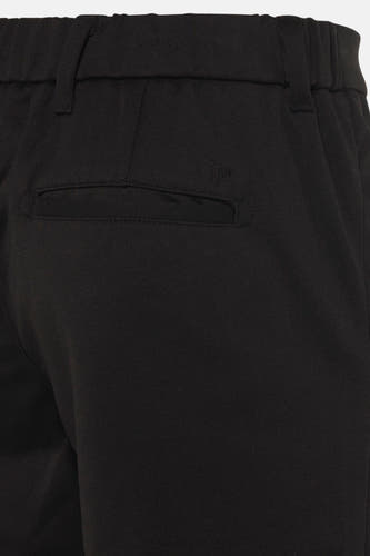 Short noir de JACK & JONES JEANS INTELLIGENCE, avec poche passepoilée à l'arrière et passants de ceinture.