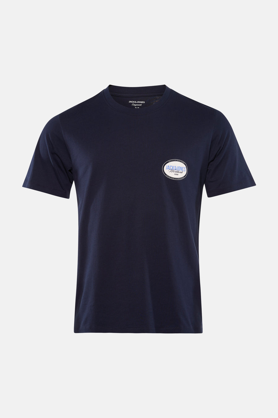 T-shirt bleu à manches courtes de ORIGINALS BY JACK & JONES, porté avec un jean bleu et des baskets.