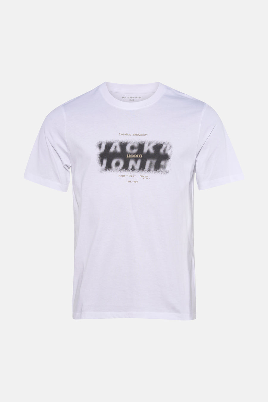 Wit T-shirt met korte mouwen van CORE BY JACK & JONES, met een wazige zwarte grafische print en witte tekstopdruk op de borst.