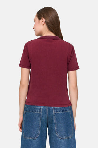 T-shirt rouge à manches courtes de 24 colours GMBH, d'une couleur unie et d'une coupe classique, vu de derrière.