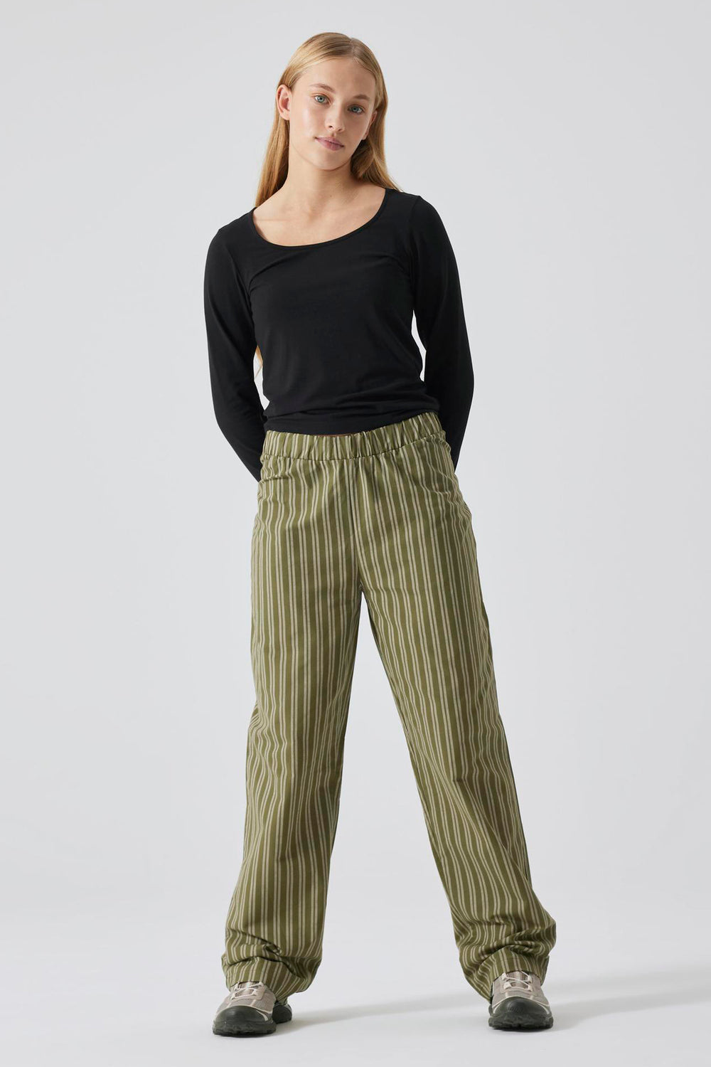 Pull col O Black denim - LMTD