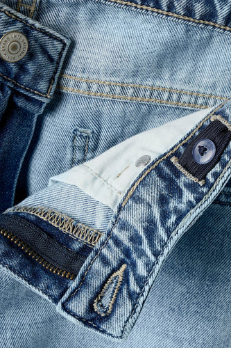 BETT - light blue denim