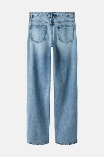 Lichtblauwe jeans van denim van LMTD, met wijde pijpen en achterzakken.