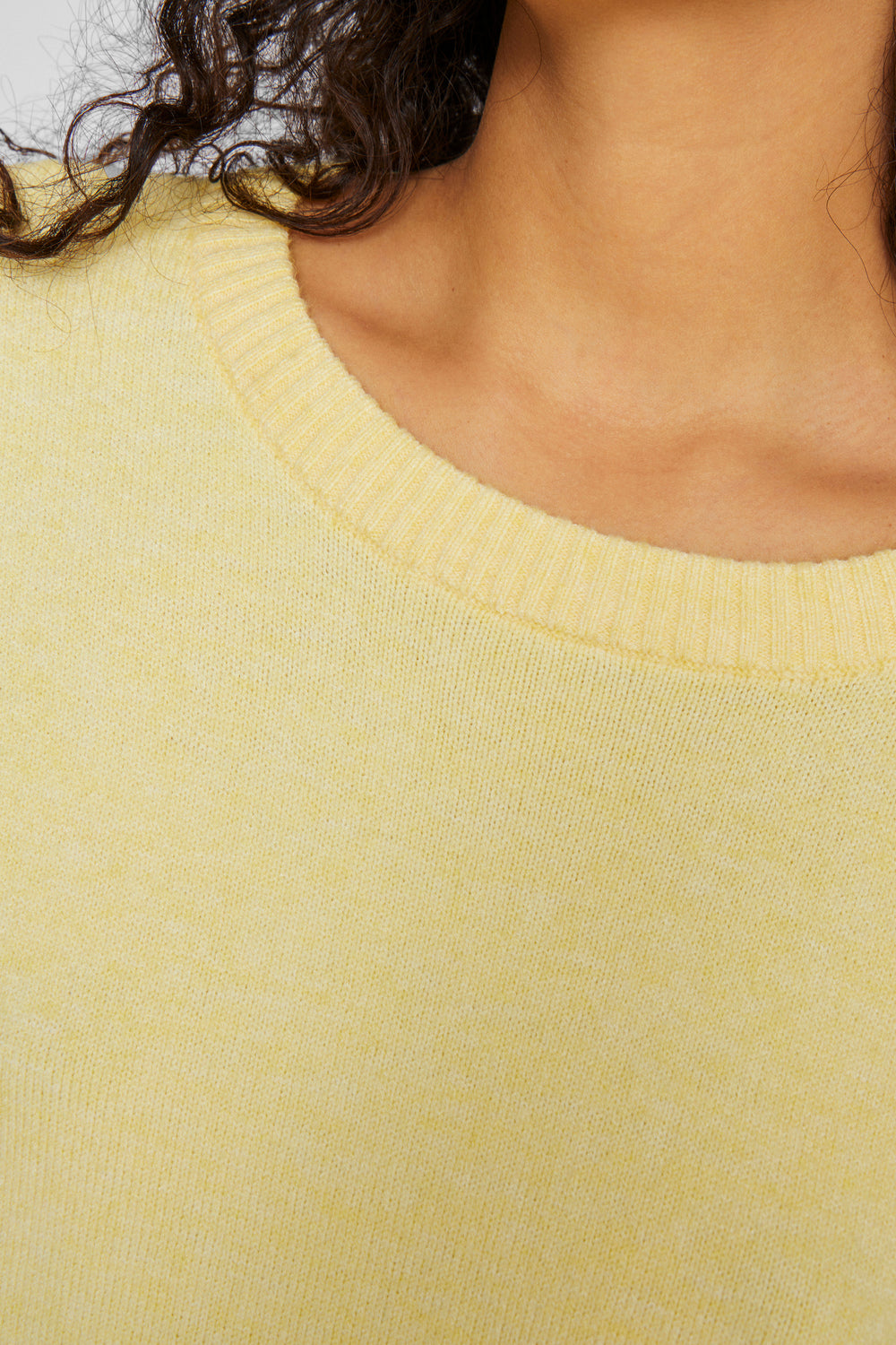 Pull col O Jaune - VILA®