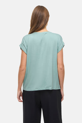 Blauw T-shirt van VILA®, gezien van achteren, met korte mouwen en een effen design.