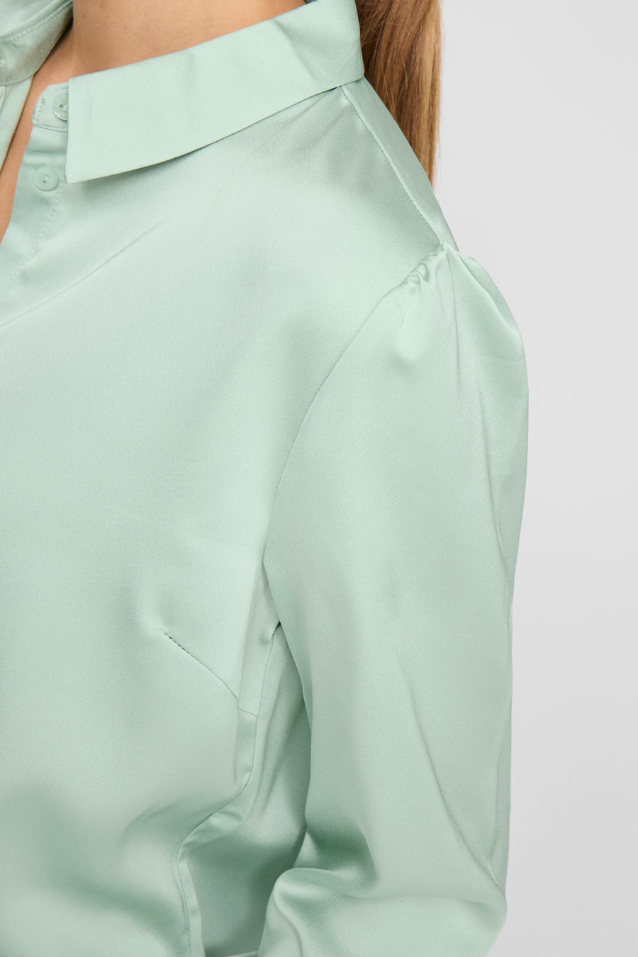 VIELLETTE SATIN L/S SHIRT - NOOS
