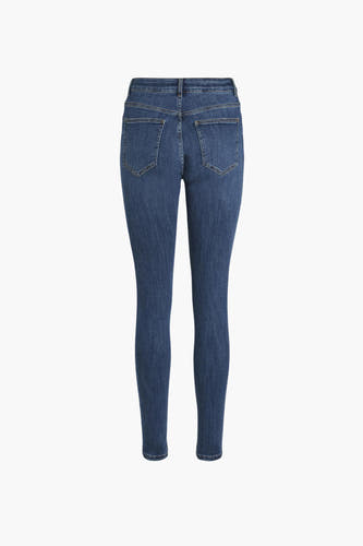 Middenblauwe skinny jeans van VILA, gezien van achteren, met subtiele zakken en een effen kleur.