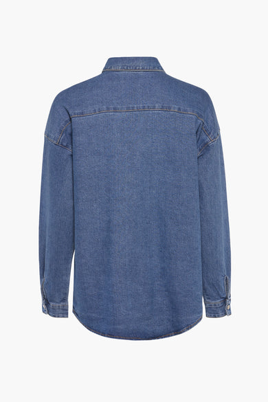 Donkerblauw jeanshemd van VILA®, met lange mouwen en een klassieke kraag, gezien vanaf de achterkant.
