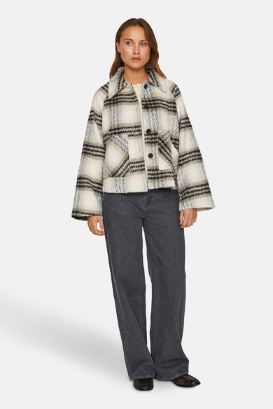 VIJADIA BUTTON JACKET