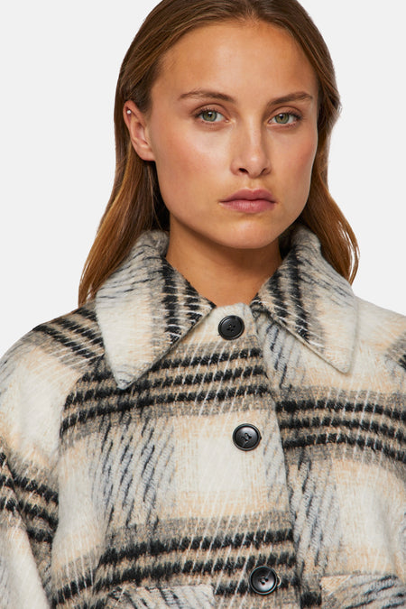 VIJADIA BUTTON JACKET