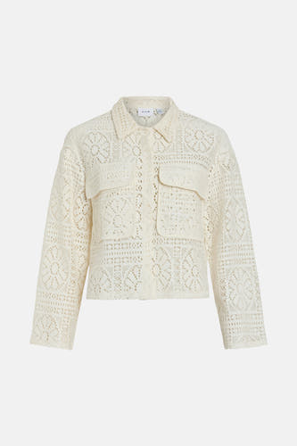 Chemise écru à longues manches de VILA, avec des détails bordés et des poches brodées.