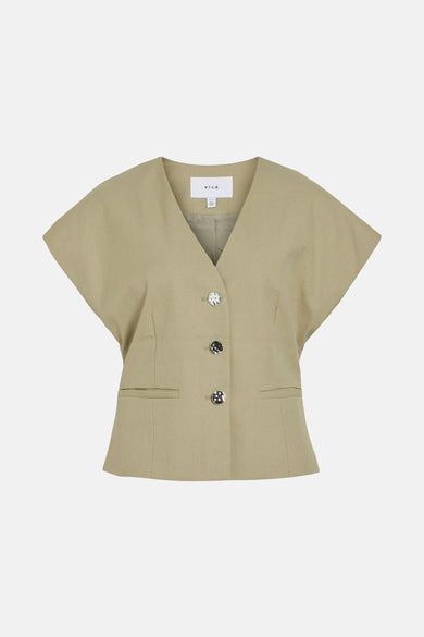 Groene gilet van VILA met korte mouwen en zilverkleurige knopen.
