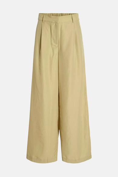 Pantalon vert de VILA®, avec des jambes larges et une ceinture élastique.