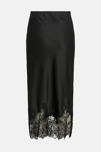 Robe noire de VILA®, avec des détails sur les bords en bas.