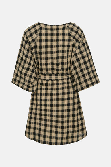 Zwarte jurk met lange mouwen van VILA®, met een ruitpatroon en een ceintuur in de taille, rugaanzicht.
