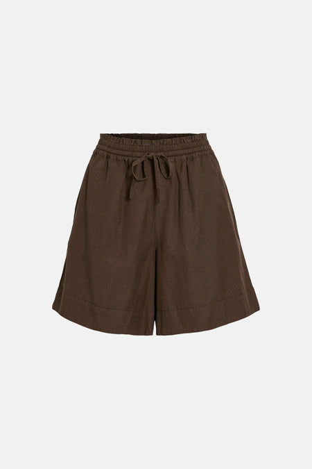 Short marron de VILA® avec taille élastique et deux poches arrière, dos.