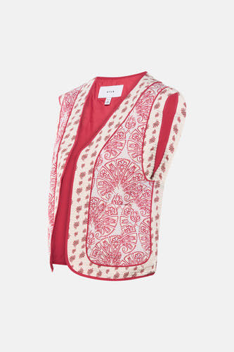 Gilet rose de VILA, avec un motif floral crème et une doublure rose.