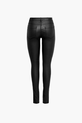 Pantalon noir de ONLY, avec des poches arrière et une texture brillante, cuir.