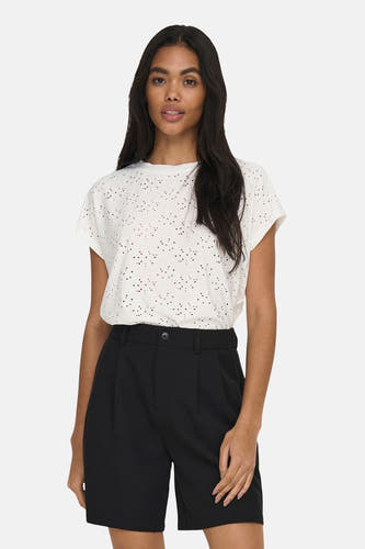 T-shirt écru de ONLY, avec des détails ajourés, arrière montré.