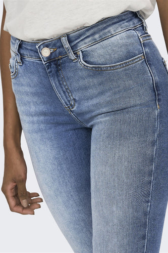 BLUSH FLARE - light blue denim