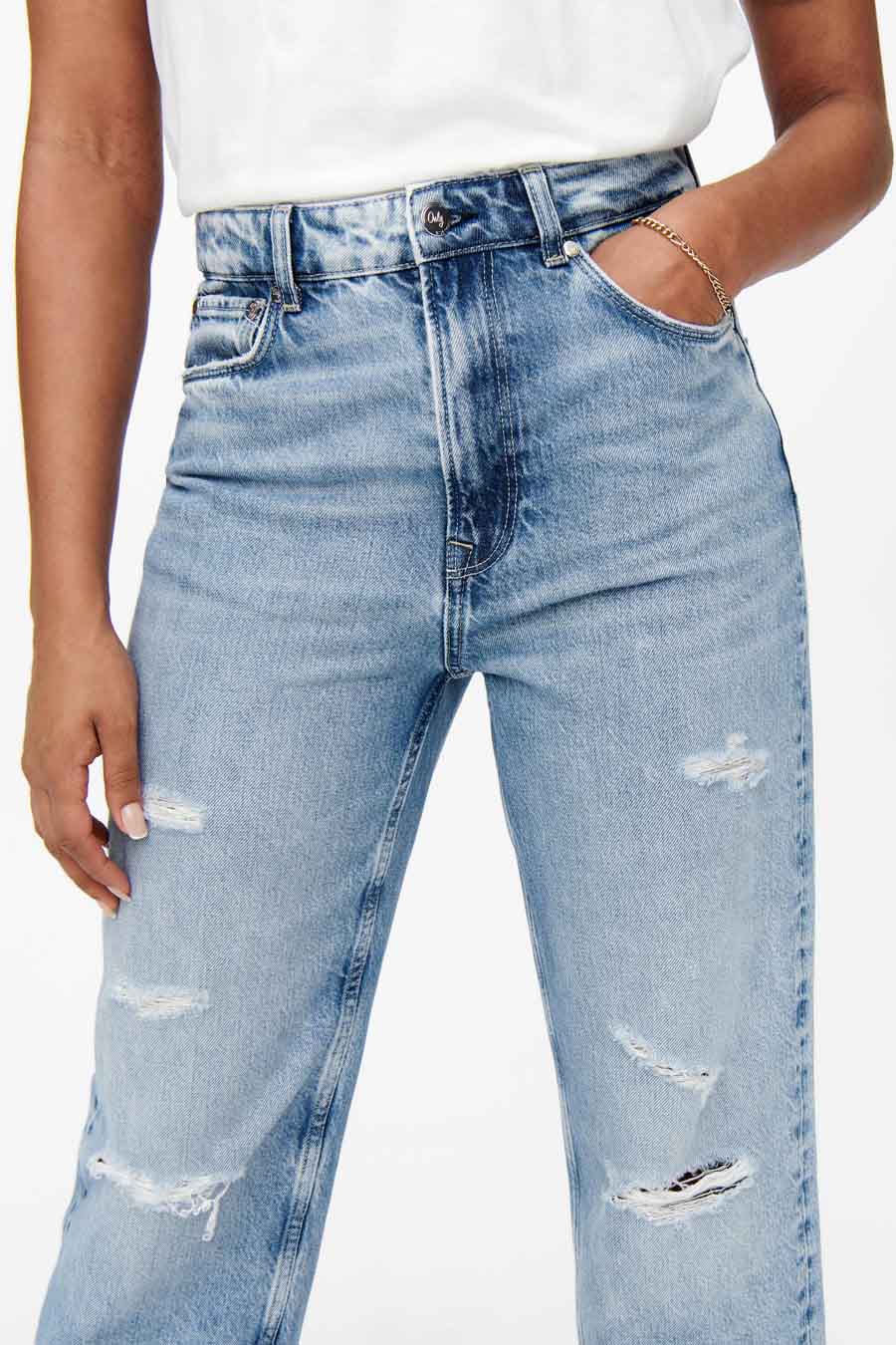 Boyfriend jeans - light blue denim - ONLY®