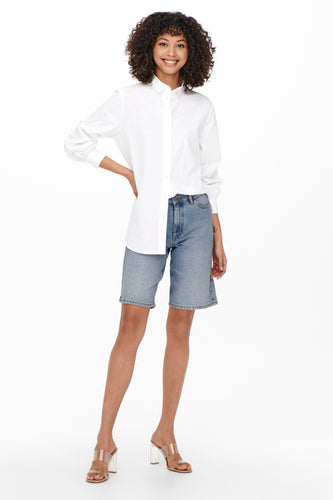Short - light blue denim