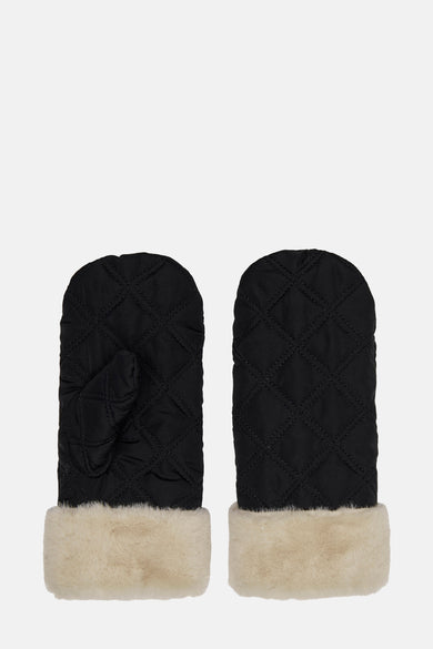Zwarte handschoenen van ONLY, met een ruitpatroon en faux fur details.