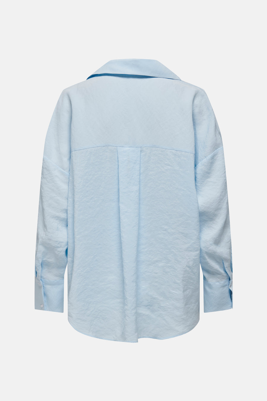 Chemise bleue à manches longues ONLY, dos plissé et texture légère.