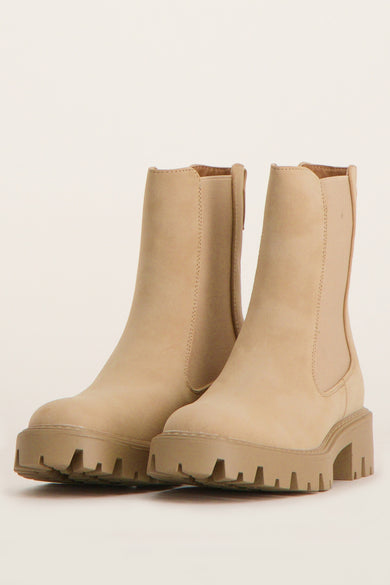 Bottines en cuir brun ONLY®, avec une semelle à gros profil.