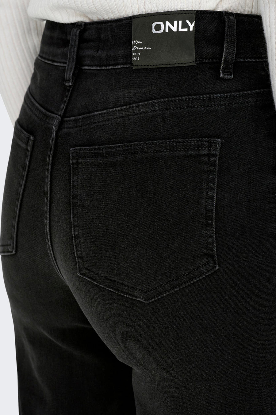 MADISON BLUSH - black denim