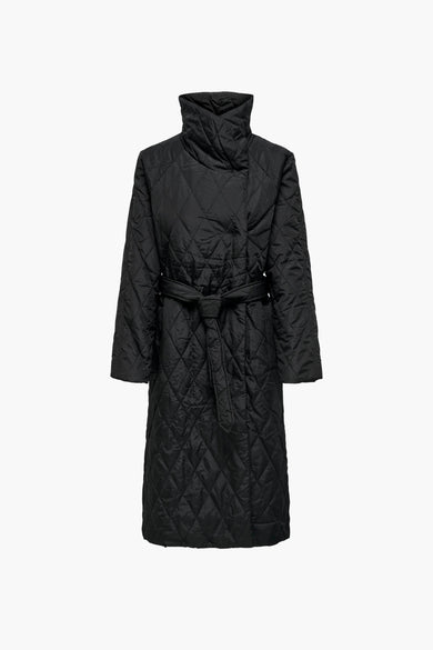 Zwarte quilted trenchcoat van JDY met hoge kraag en riem, front view