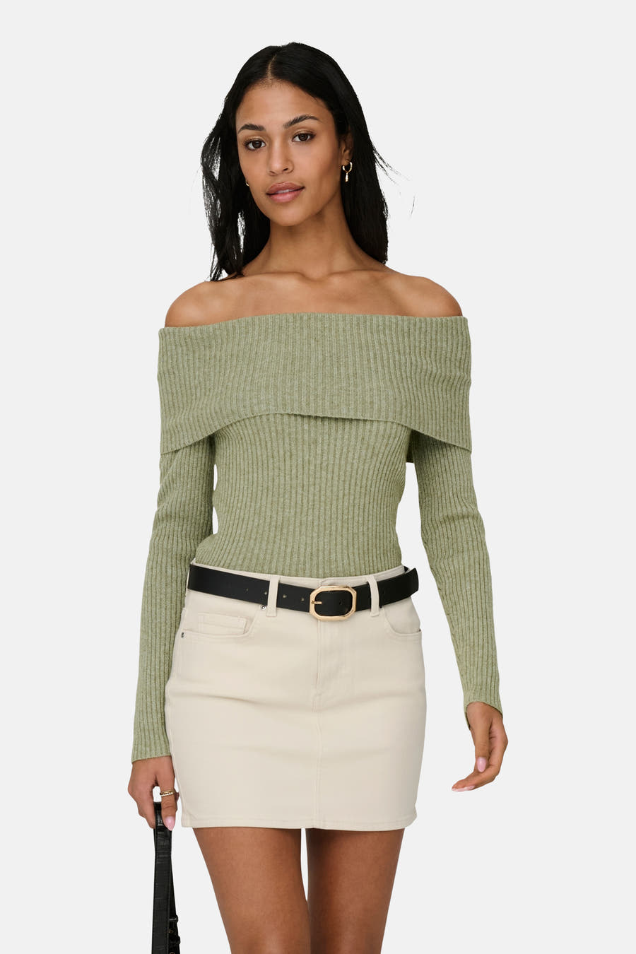 Groene offshoulder trui van ONLY, met lange mouwen en een aansluitende pasvorm.