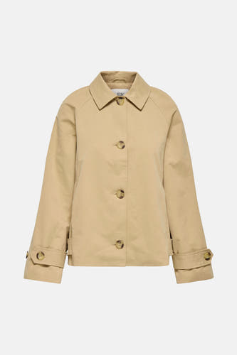 Beige korte jas van JDY met knoopsluiting en lange mouwen.