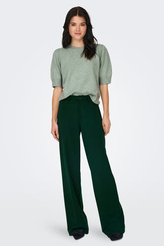 Pull vert avec col rond de ONLY, à manches courtes et à motif uni.