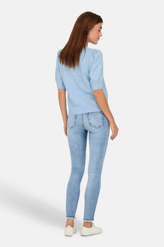Pull bleu clair à col rond de ONLY, à manches courtes et au design uni.