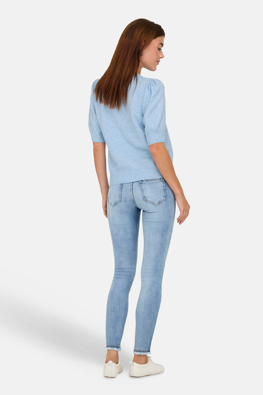 Pull bleu clair à col rond de ONLY, à manches courtes et au design uni.