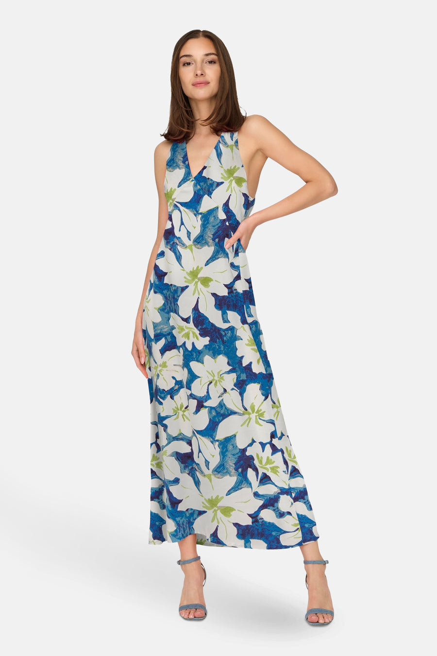 Mouwloze jurk - blauw van ONLY, met bloemenprint.