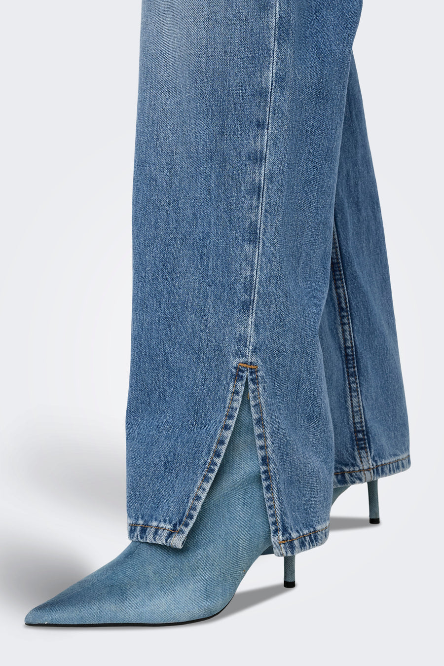MISCHA - light blue denim