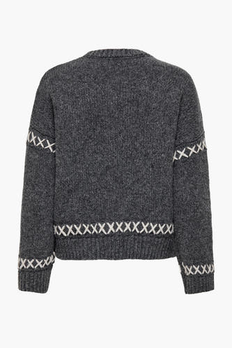 Sweat-shirt gris tréssé avec col rond de ONLY, avec des croix blanches décoratives sur les manches et le bas.