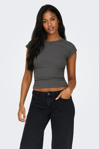 T-shirt gris à manches courtes de ONLY, avec un col rond simple et une coupe moulante.