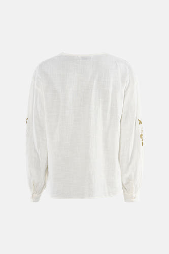 Witte blouse met lange mouwen van ONLY, met borduursel op de mouw.
