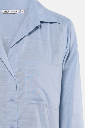 Blauw, linnen overhemd met lange mouwen van ONLY, met borstzak en knoopsluiting.