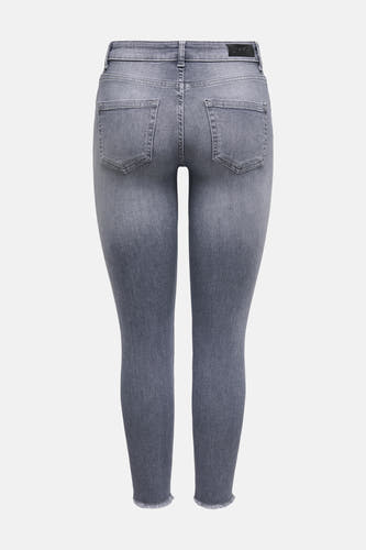Jean skinny gris ONLY avec des poches arrière et un ourlet froncé.
